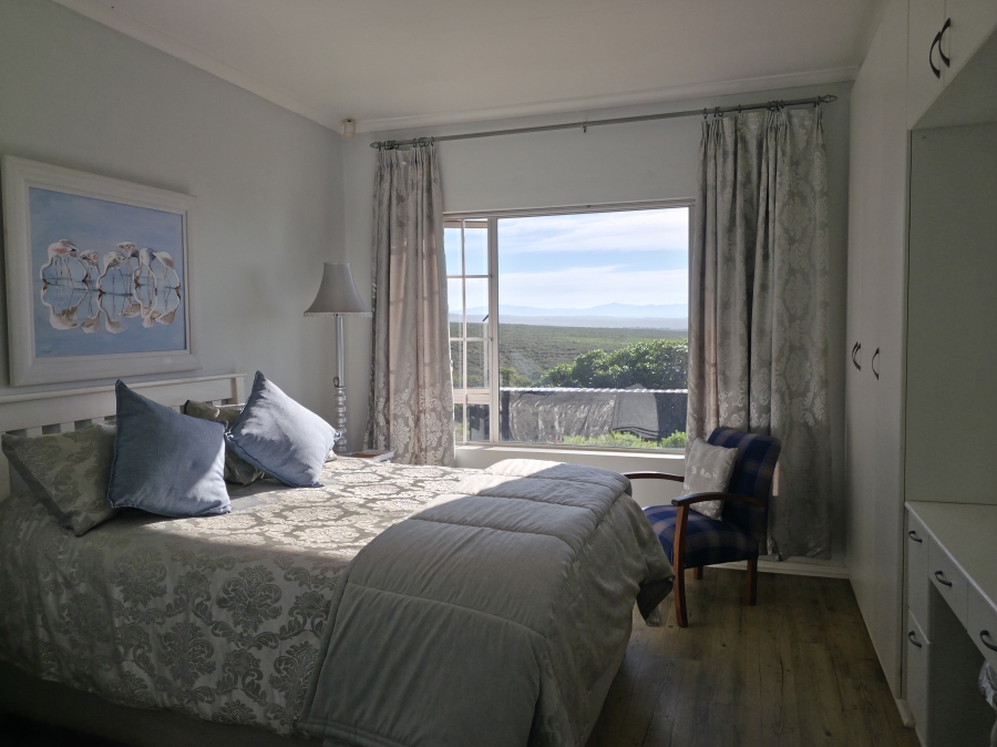 3 Bedroom Property for Sale in Wavecrest Eastern Cape